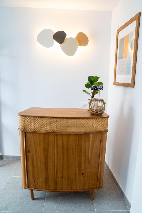קוניל דה לה פרונטרה Hostal Tarantelo Conil מראה חיצוני תמונה