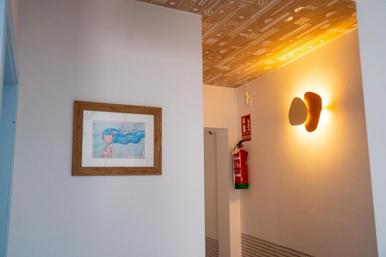קוניל דה לה פרונטרה Hostal Tarantelo Conil מראה חיצוני תמונה